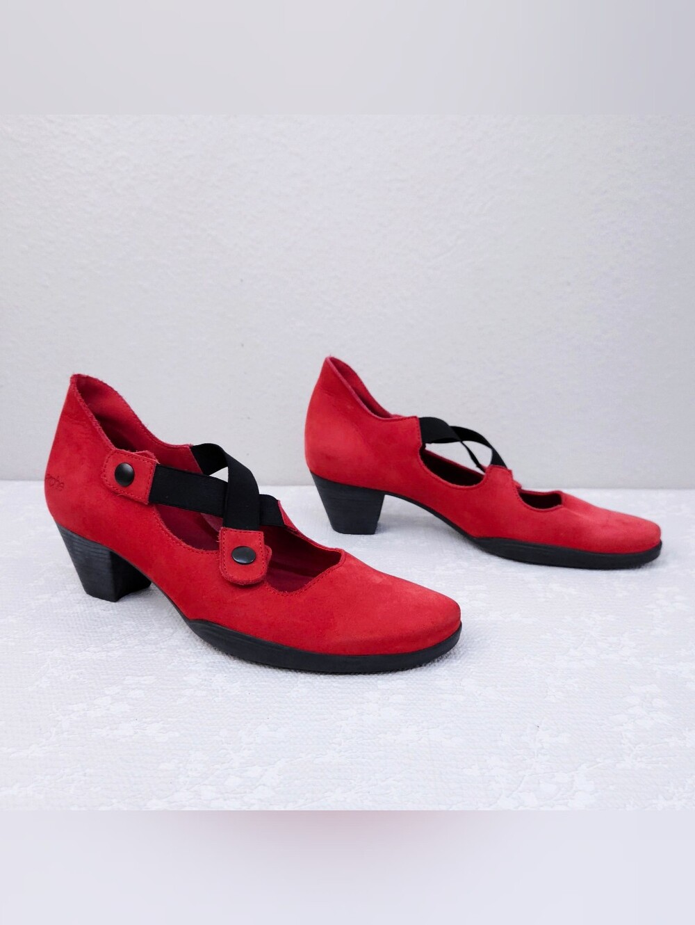 ARCHE Mary Jane Red Nubuck Criss-Cross Strappy Pumps Comfort Shoes